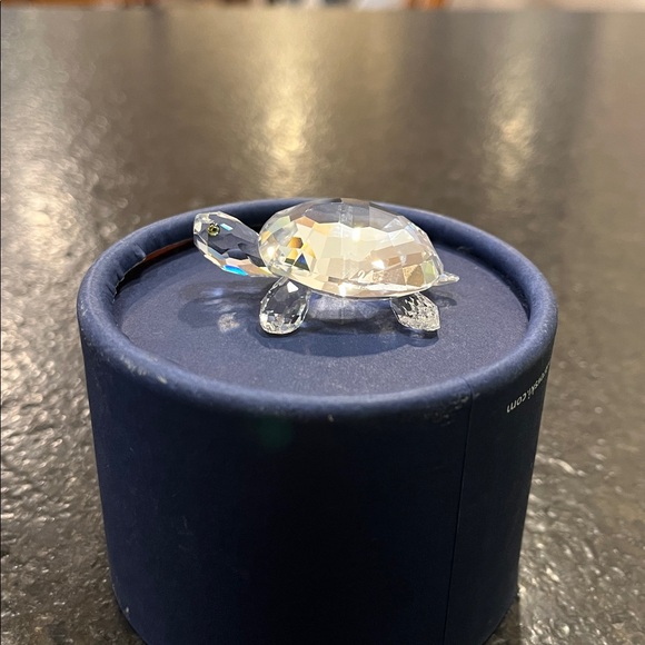 Swarovski Crystal Tortoise - Picture 3 of 6
